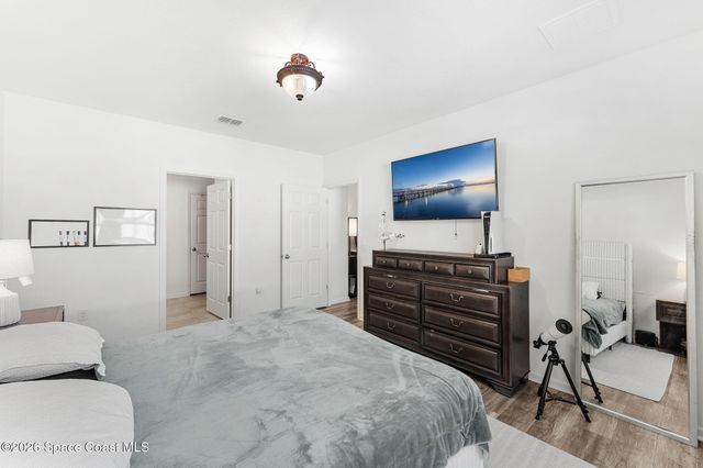 202 Alamere Drive SW, Palm Bay, FL 32908