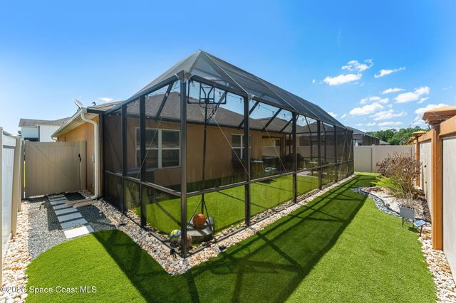 202 Alamere Drive SW, Palm Bay, FL 32908