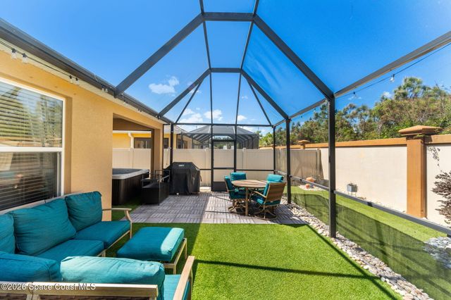 202 Alamere Drive SW, Palm Bay, FL 32908