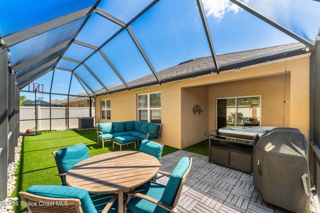 202 Alamere Drive SW, Palm Bay, FL 32908