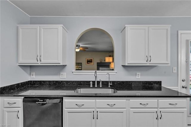 9502 Jenny CT, Norfolk, VA 23503