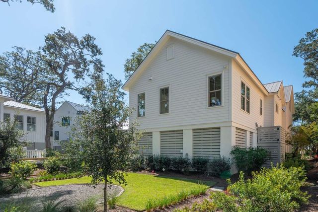 5005 Saltspray Lane, Johns Island, SC 29455