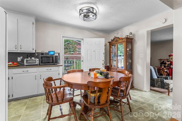 315 Windwood Drive, Bessemer City, NC 28016