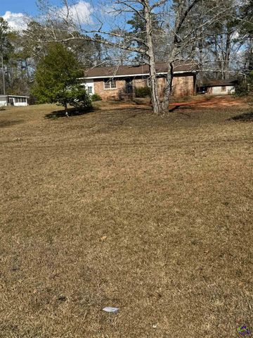 562 Johnstonville Rd, Barnesville, GA 30204