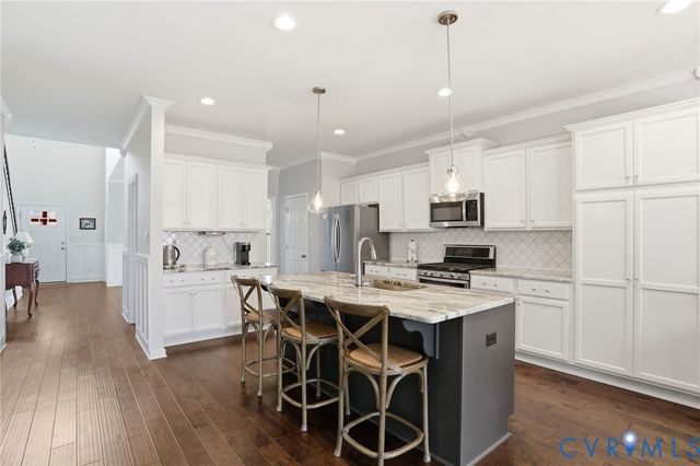 8907 Lavenham Loop, Midlothian, VA 23112