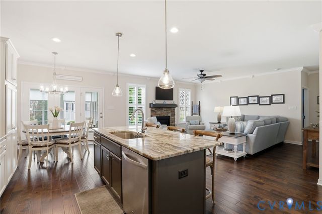 8907 Lavenham Loop, Midlothian, VA 23112