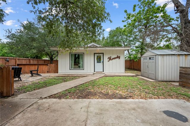 1520 Baker Avenue, Bryan, TX 77803