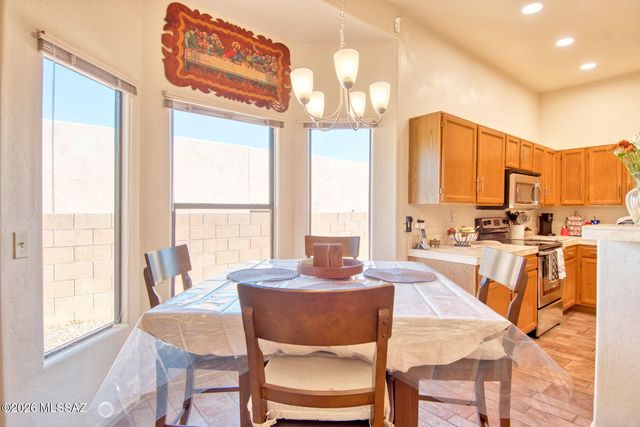 163 N Cheesebrush Avenue, Tucson, AZ 85748