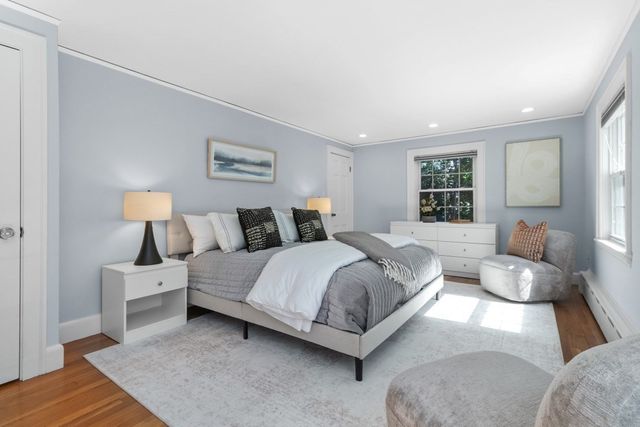 19 Saint Mary's St, Newton, MA 02462