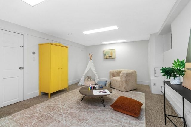 19 Saint Mary's St, Newton, MA 02462