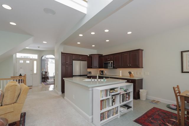 8 High Pine Circle 8, Wilbraham, MA 01095