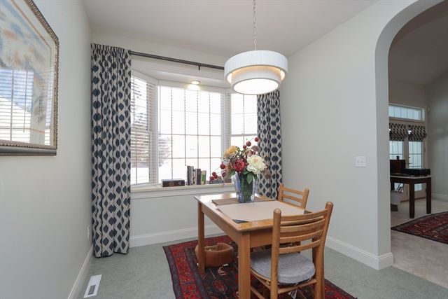 8 High Pine Circle 8, Wilbraham, MA 01095