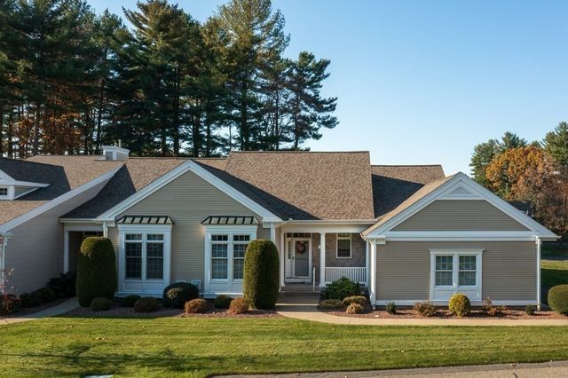 8 High Pine Circle 8, Wilbraham, MA 01095