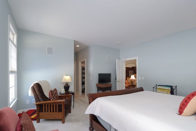 8 High Pine Circle 8, Wilbraham, MA 01095