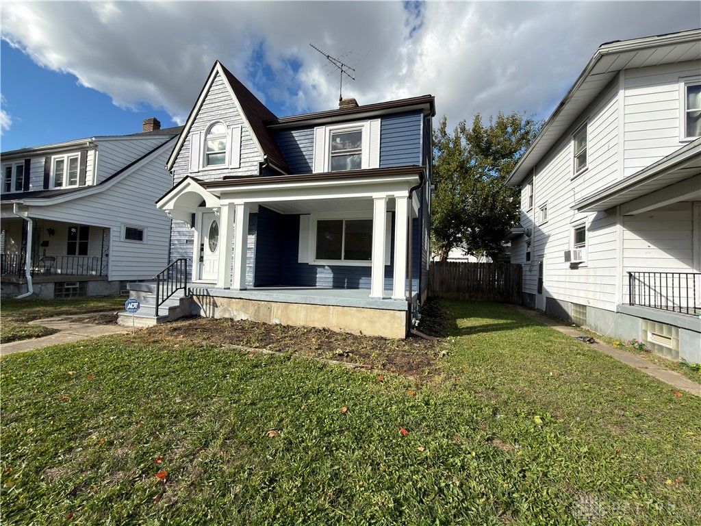 69 E Beechwood Avenue, Dayton, OH 45405