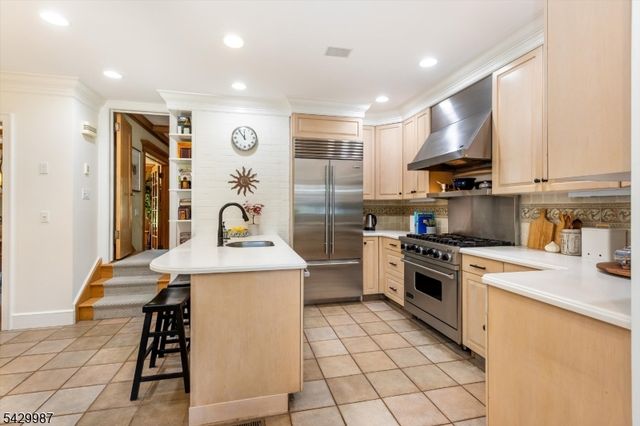 132 Christopher St, Montclair Twp., NJ 07042