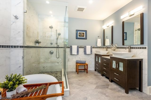 132 Christopher St, Montclair Twp., NJ 07042