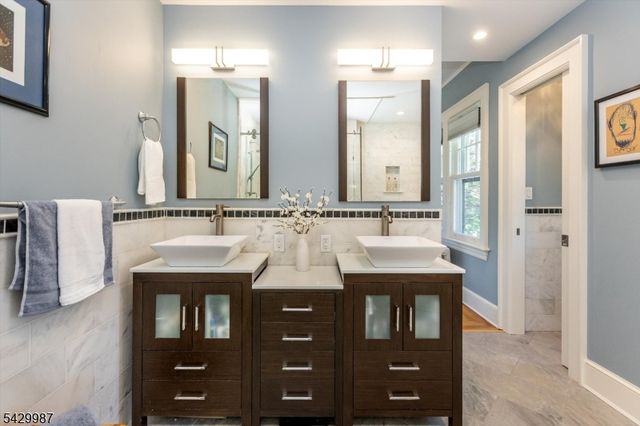132 Christopher St, Montclair Twp., NJ 07042
