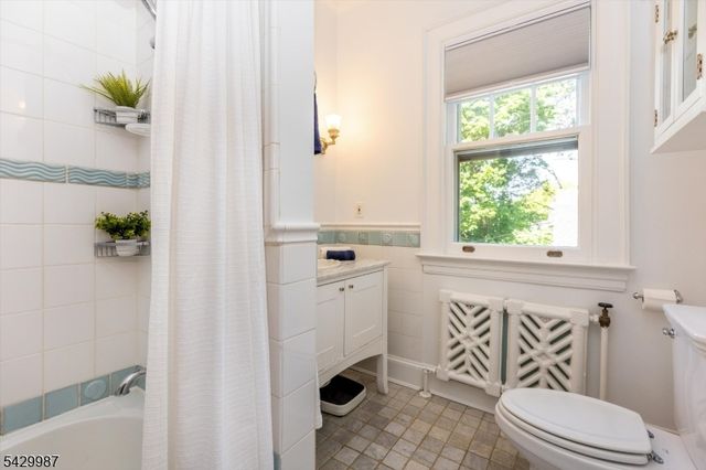 132 Christopher St, Montclair Twp., NJ 07042