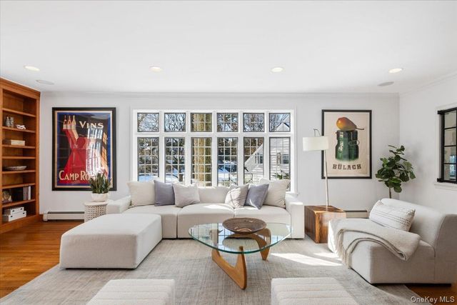 8 South Drive, Larchmont, NY 10538