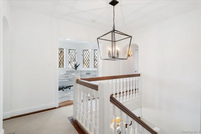 8 South Drive, Larchmont, NY 10538