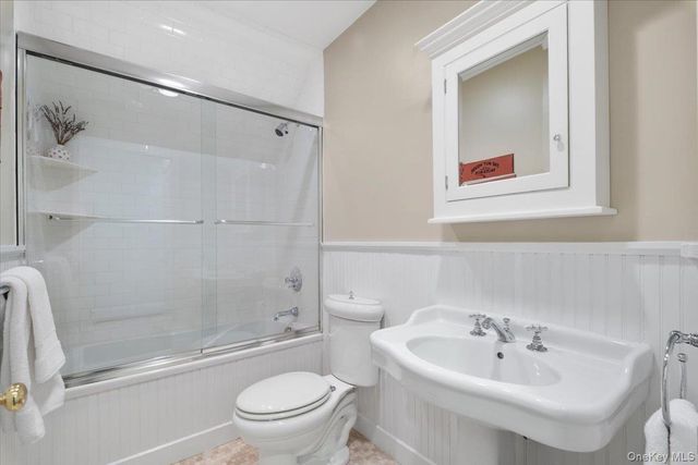 8 South Drive, Larchmont, NY 10538