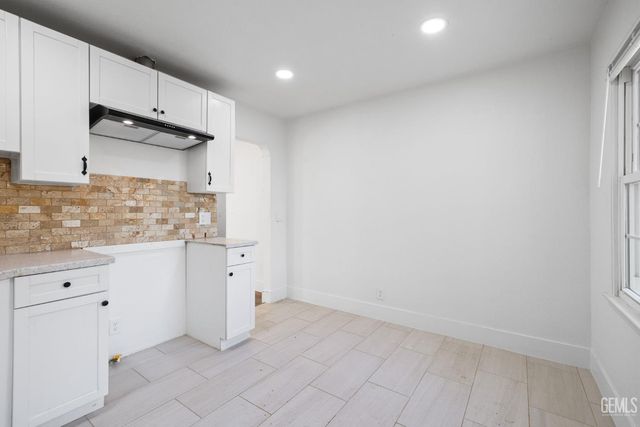 1209 Woodrow Avenue, Bakersfield, CA 93308