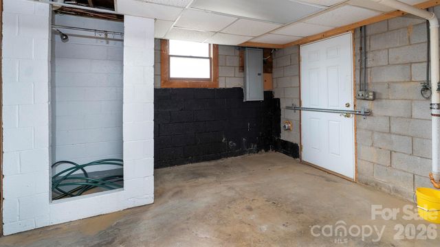 2700 Mount Pleasant Road S, Mount Pleasant, NC 28124