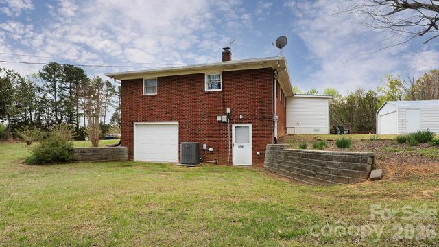 2700 Mount Pleasant Road S, Mount Pleasant, NC 28124