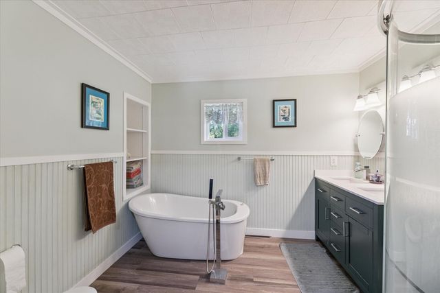 8590 Greenfield Highway, Bellevue, MI 49021