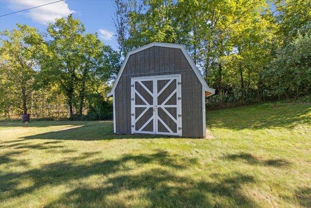 8590 Greenfield Highway, Bellevue, MI 49021