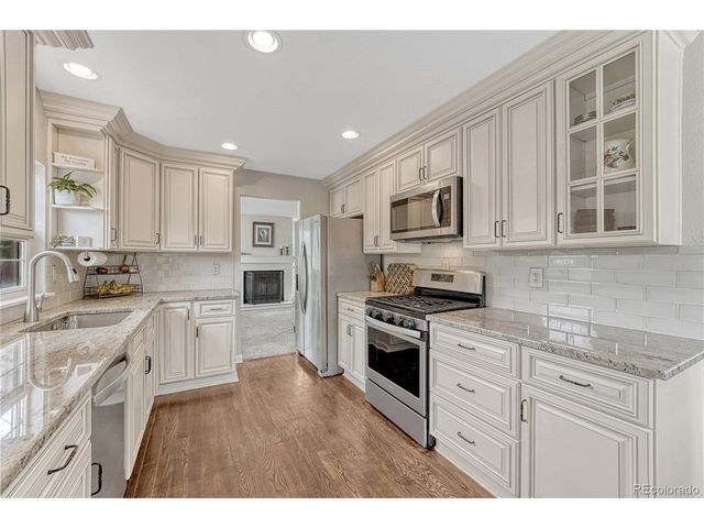 1120 S Flower Cir, Lakewood, CO 80232