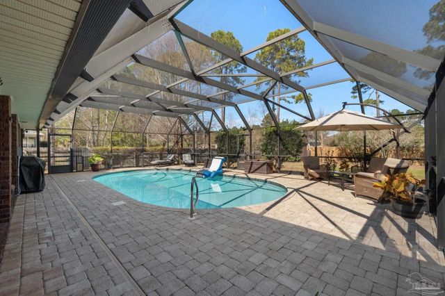 7048 Flintwood St, Navarre, FL 32566