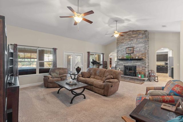 7048 Flintwood St, Navarre, FL 32566