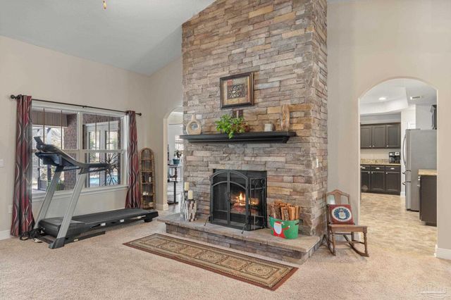 7048 Flintwood St, Navarre, FL 32566