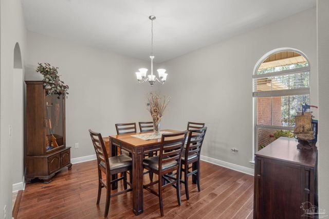 7048 Flintwood St, Navarre, FL 32566