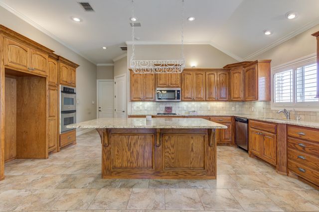 6017 87th Street, Lubbock, TX 79424