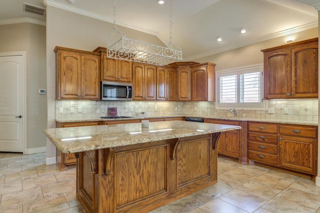 6017 87th Street, Lubbock, TX 79424