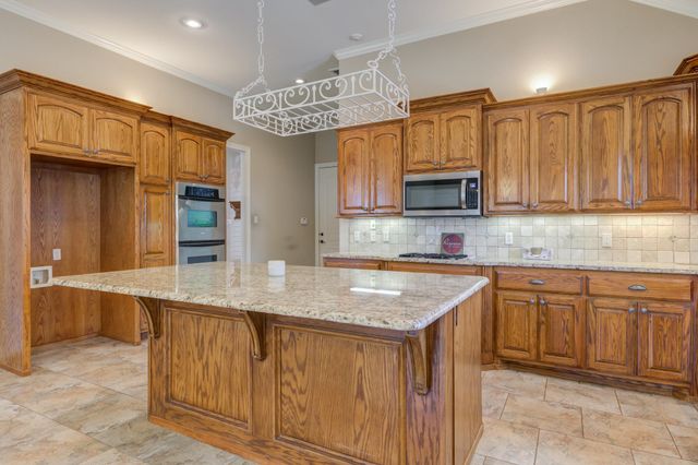 6017 87th Street, Lubbock, TX 79424