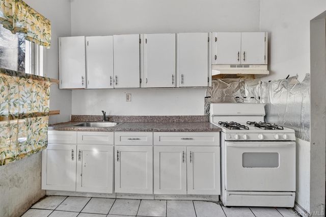 1623 Norman Street, Ridgewood, NY 11385