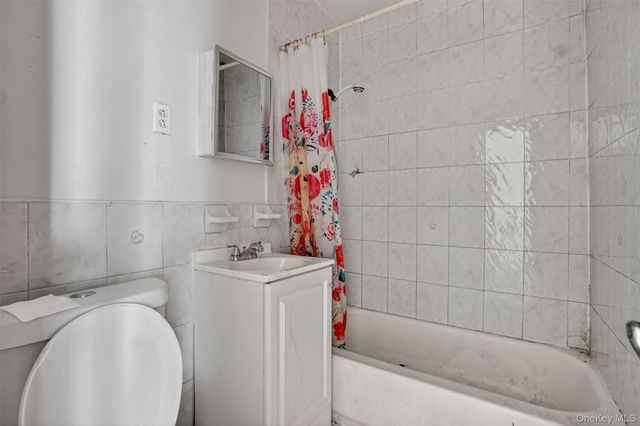 1623 Norman Street, Ridgewood, NY 11385