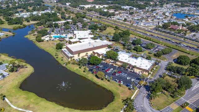 2011 HADRIAN COURT 2011, Sun City Center, FL 33573