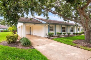 2011 HADRIAN COURT 2011, Sun City Center, FL 33573