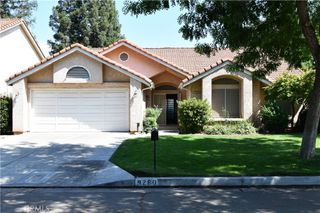 9260 N Green Meadows Lane, Fresno, CA 93720