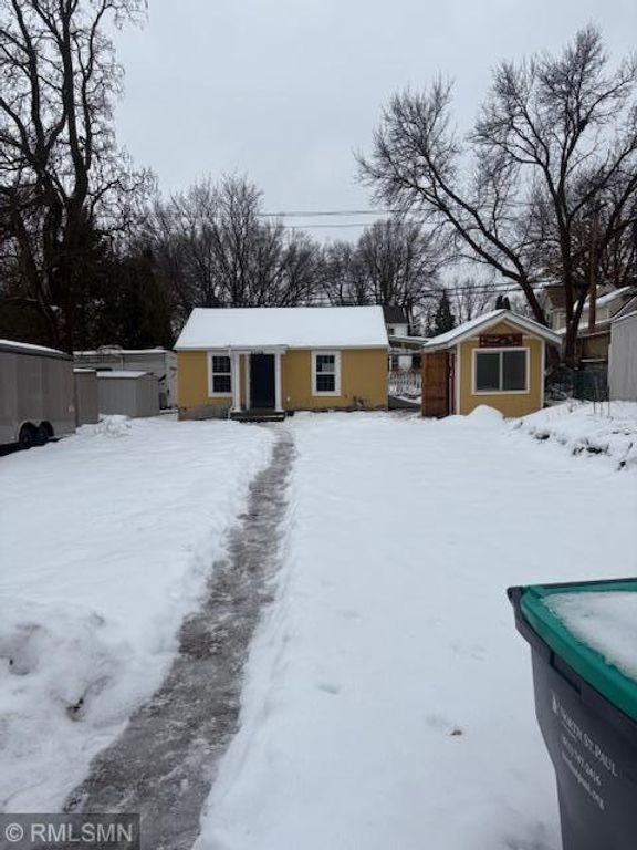 2522 15th Avenue E, North Saint Paul, MN 55109