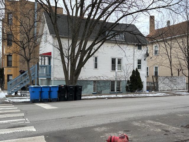 2665 W Medill Avenue, Chicago, IL 60647