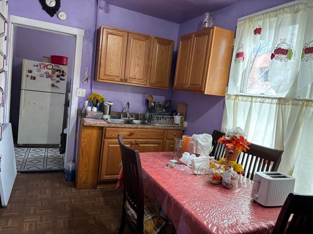 2665 W Medill Avenue, Chicago, IL 60647