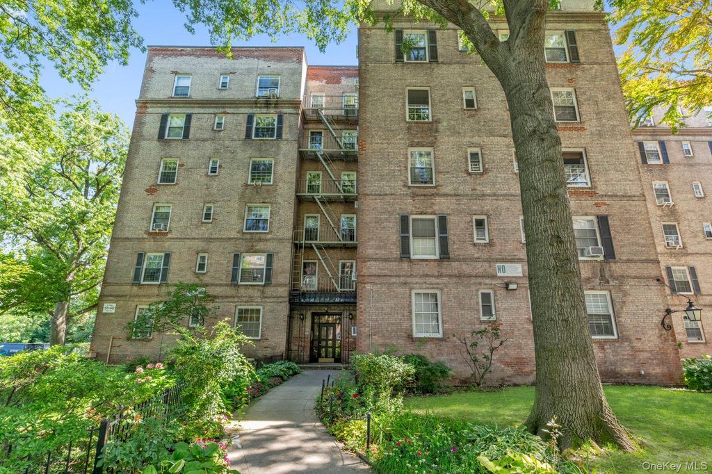 5140 30th Avenue 4A, Woodside, NY 11377 — exterior
