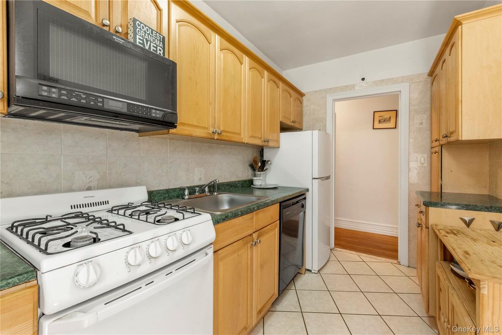 5140 30th Avenue 4A, Woodside, NY 11377 — photo 4
