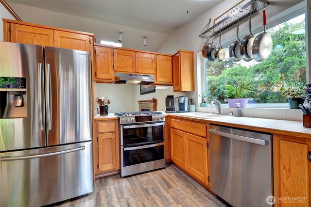 2811 116th Avenue NE, Lake Stevens, WA 98258
